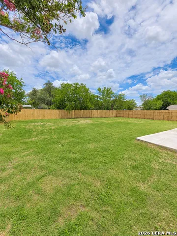 6103 VISTA VALLEY DR San Antonio, TX 78242
