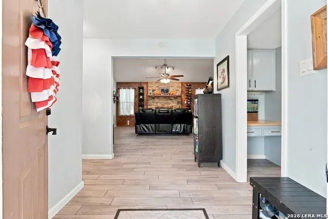 410 Susie Dr Canyon Lake, TX 78133