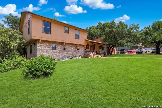 410 Susie Dr Canyon Lake, TX 78133
