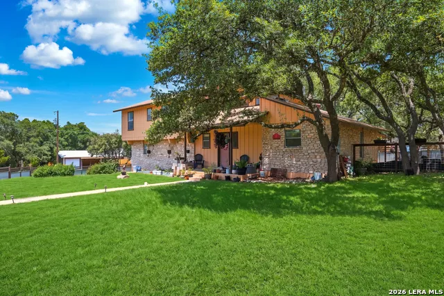 410 Susie Dr Canyon Lake, TX 78133