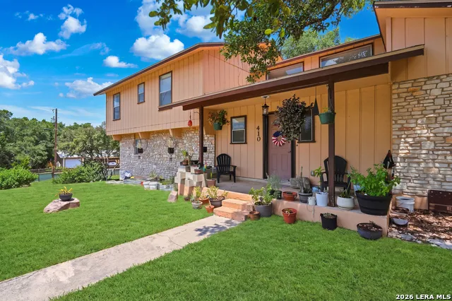 410 Susie Dr Canyon Lake, TX 78133