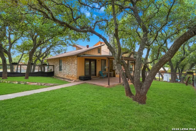 410 Susie Dr Canyon Lake, TX 78133