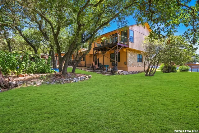 410 Susie Dr Canyon Lake, TX 78133