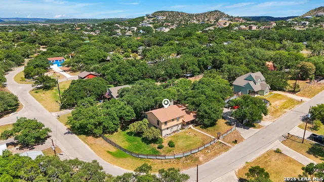 410 Susie Dr Canyon Lake, TX 78133