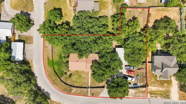 410 Susie Dr Canyon Lake, TX 78133