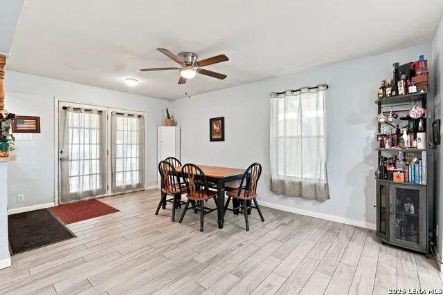 410 Susie Dr Canyon Lake, TX 78133