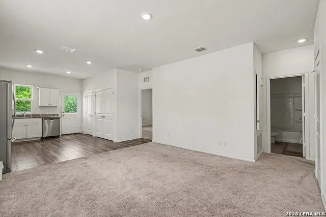 5608 Pearl Meadow Converse, TX 78109