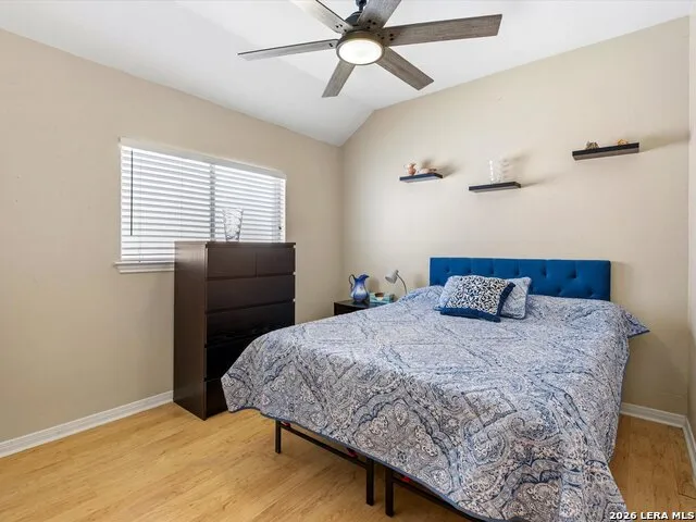 560 GINSBERG DR Schertz, TX 78154