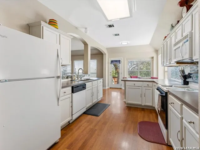 560 GINSBERG DR Schertz, TX 78154