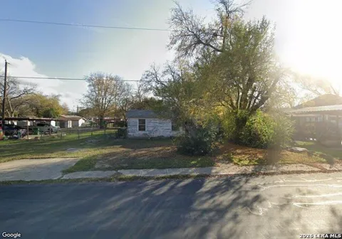 446 E Hart Ave