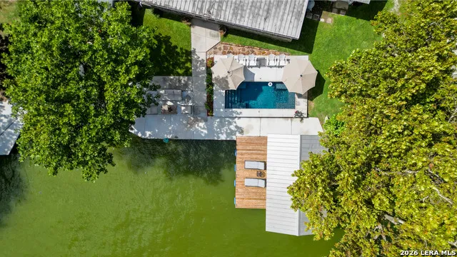 210 ADMIRAL BENBOW LN McQueeney, TX 78123