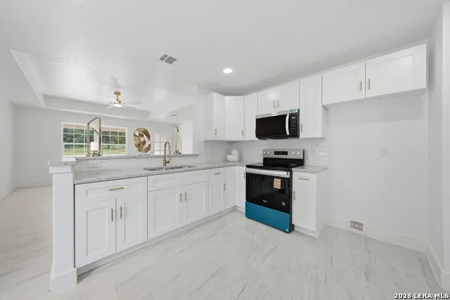 1096 DEER VALLEY PASS Spring Branch, TX 78070