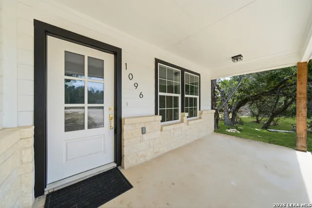 1096 DEER VALLEY PASS Spring Branch, TX 78070