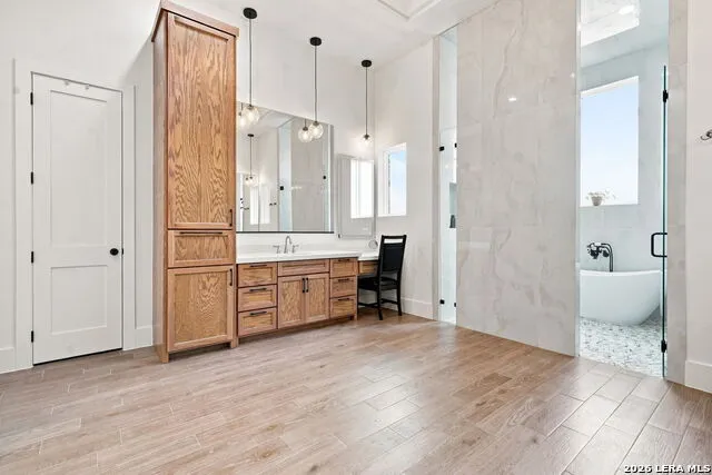 1125 CORDOVA BND Canyon Lake, TX 78133