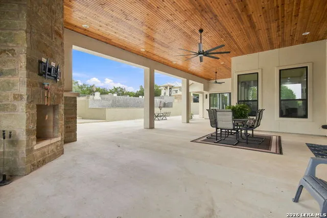 1125 CORDOVA BND Canyon Lake, TX 78133