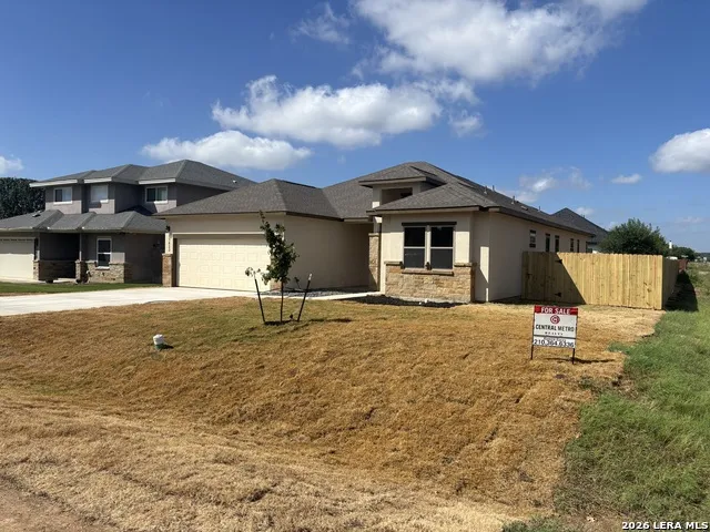 15623 Fair Ln Selma, TX 78154