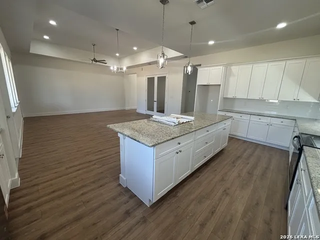 15623 Fair Ln Selma, TX 78154