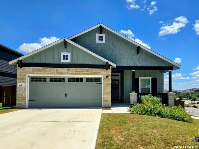 5902 FANNIN PT Schertz, TX 78108