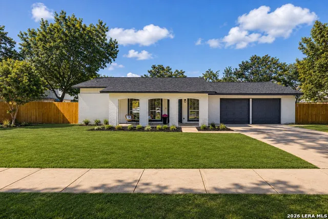 6738 Timberhill Leon Valley, TX 78238