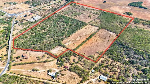 315 OLD PLEASANTON RD San Antonio, TX 78264