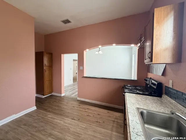 1314 HARRY ST Victoria, TX 77901