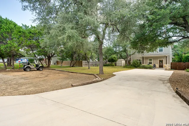 2619 Candlelight Dr Canyon Lake, TX 78133