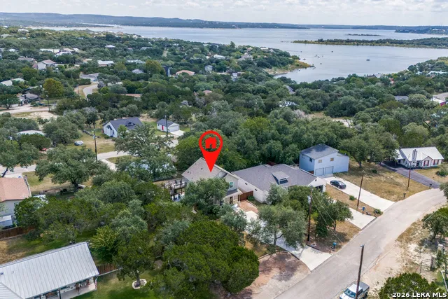 2619 Candlelight Dr Canyon Lake, TX 78133