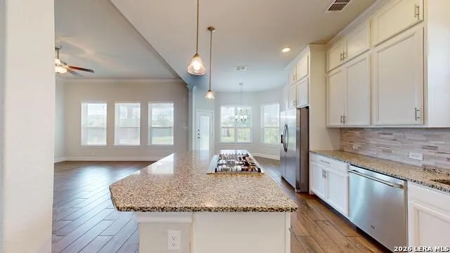 11907 HOLLERING PASS Schertz, TX 78154