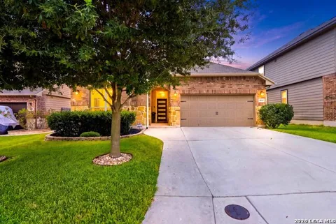 8926 Grand Western