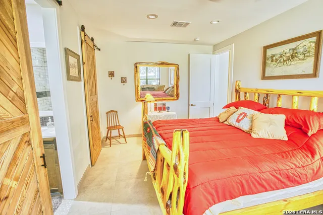166 CYPRESS FALLS RD Utopia, TX 78884