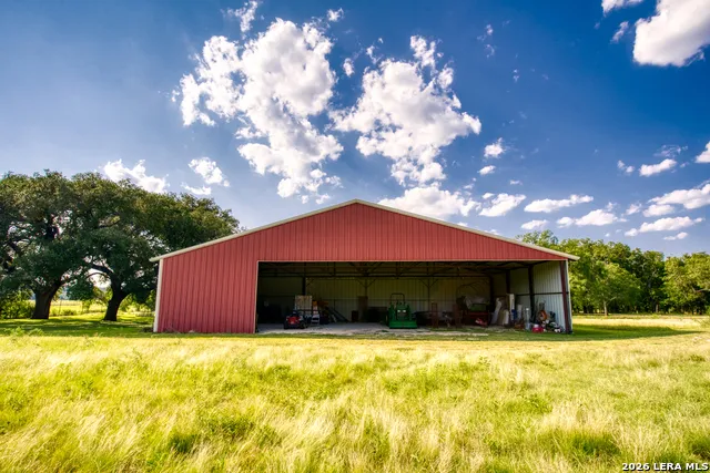 166 CYPRESS FALLS RD Utopia, TX 78884