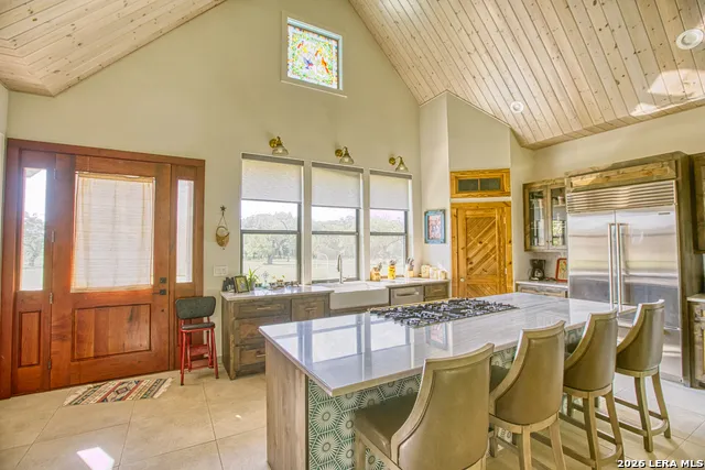 166 CYPRESS FALLS RD Utopia, TX 78884