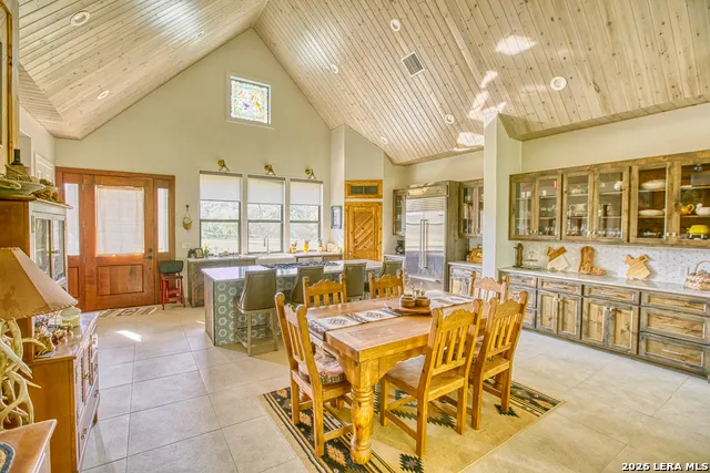 166 CYPRESS FALLS RD Utopia, TX 78884