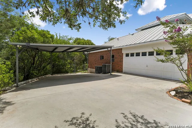14806 Circle J Trl Helotes, TX 78023