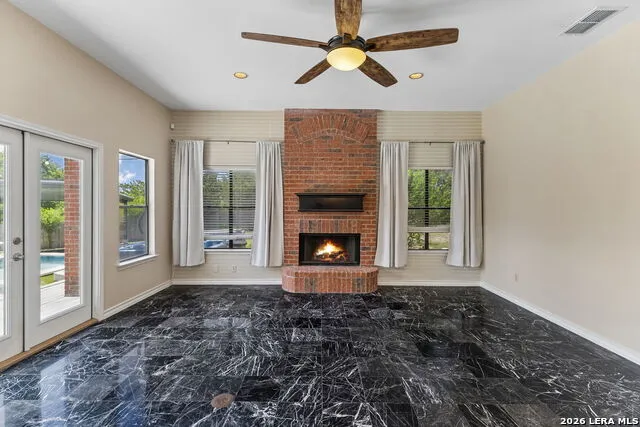 14806 Circle J Trl Helotes, TX 78023