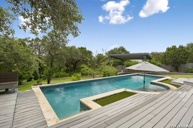 14806 Circle J Trl Helotes, TX 78023