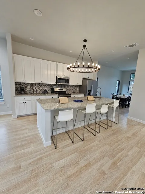 1963 GREEN HILL DR Canyon Lake, TX 78133