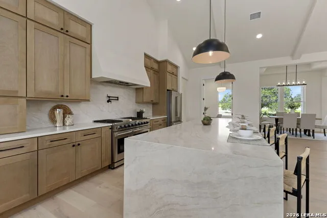 731 Highland Meadows Bandera, TX 78003