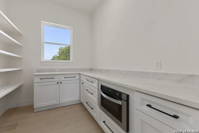 731 Highland Meadows Bandera, TX 78003