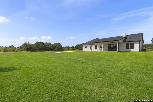 731 Highland Meadows Bandera, TX 78003