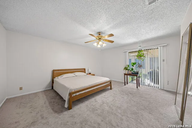 5902 Northgap St Windcrest, TX 78239