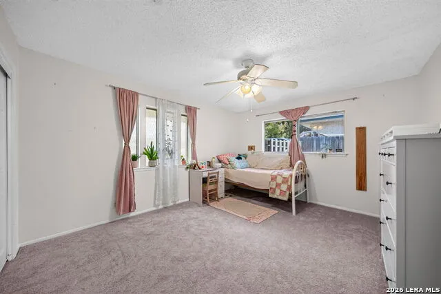 5902 Northgap St Windcrest, TX 78239