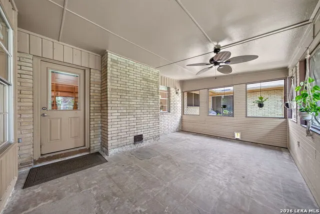 5902 Northgap St Windcrest, TX 78239