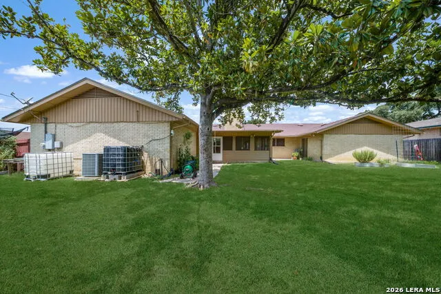 5902 Northgap St Windcrest, TX 78239