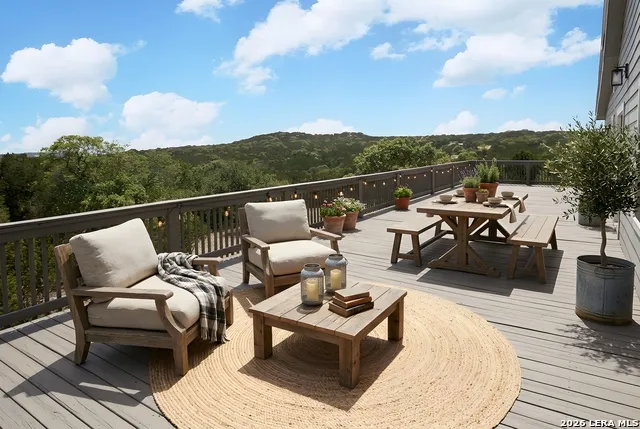 693 Snake Pipe Creek, TX 78063