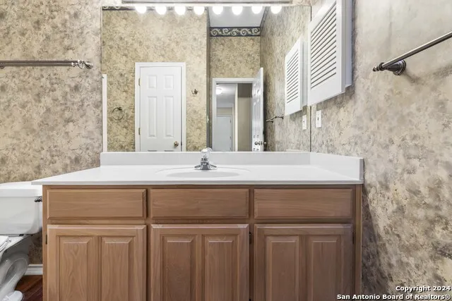 434 Vicksburg Ave Kerrville, TX 78028