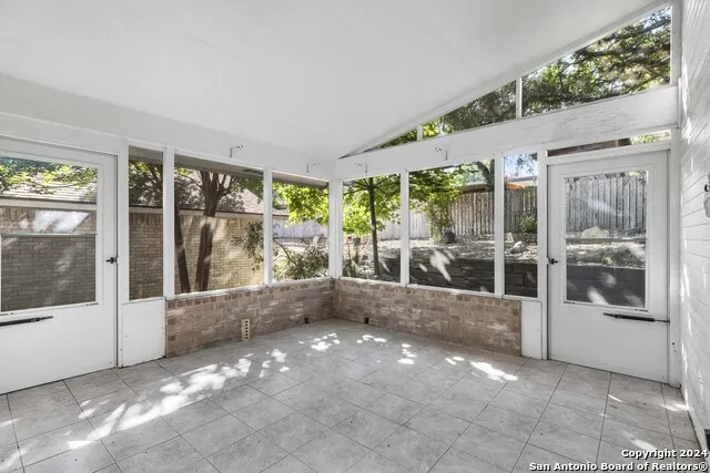 434 Vicksburg Ave Kerrville, TX 78028