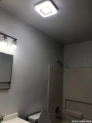 6223 SLATE VALLEY DR San Antonio, TX 78242