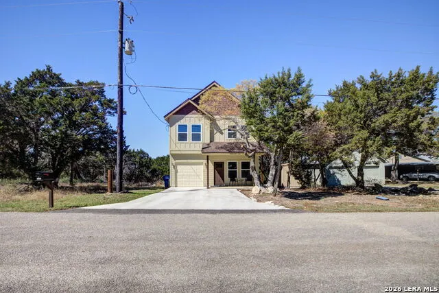1577 Whispering Hills Canyon Lake, TX 78133