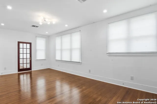 524 Getty Uvalde, TX 78801